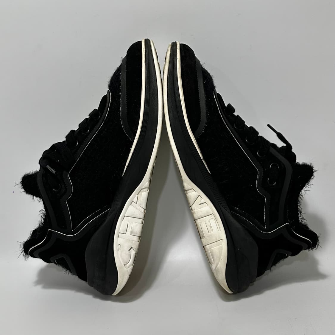 샤넬 CC 로고 패브릭 스웨이드 스니커즈 (245)  상품이미지5