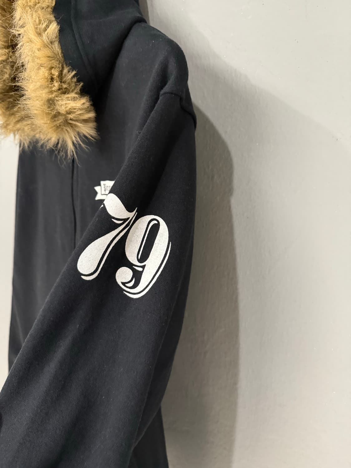 fur hood back printing hood zip-up 상품이미지8