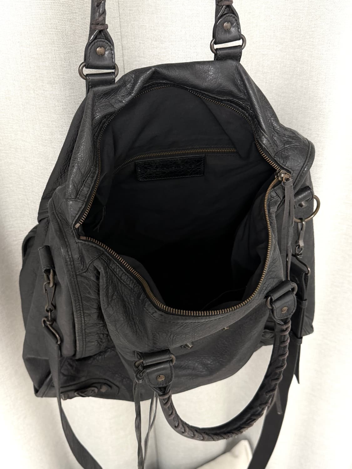 발렌시아가 클래식 모터 시티 크래프트 크로스백 상품이미지8