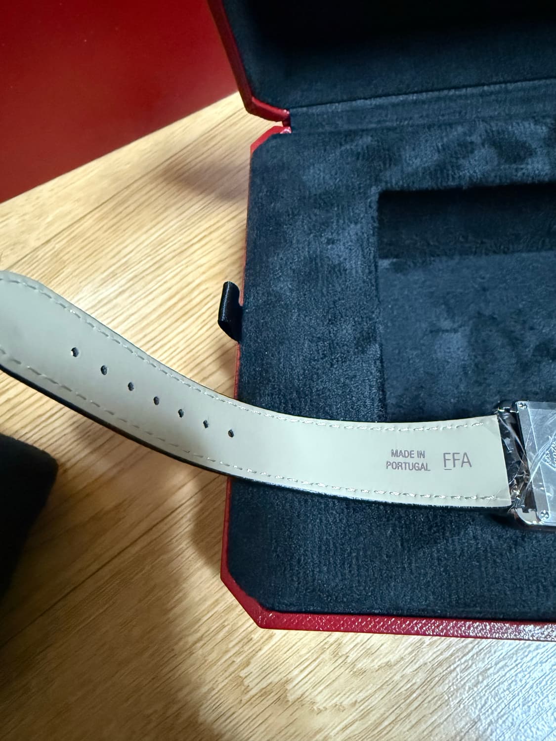 까르띠에 탱크 머스트 라지 쿼츠 새상품 상품이미지2