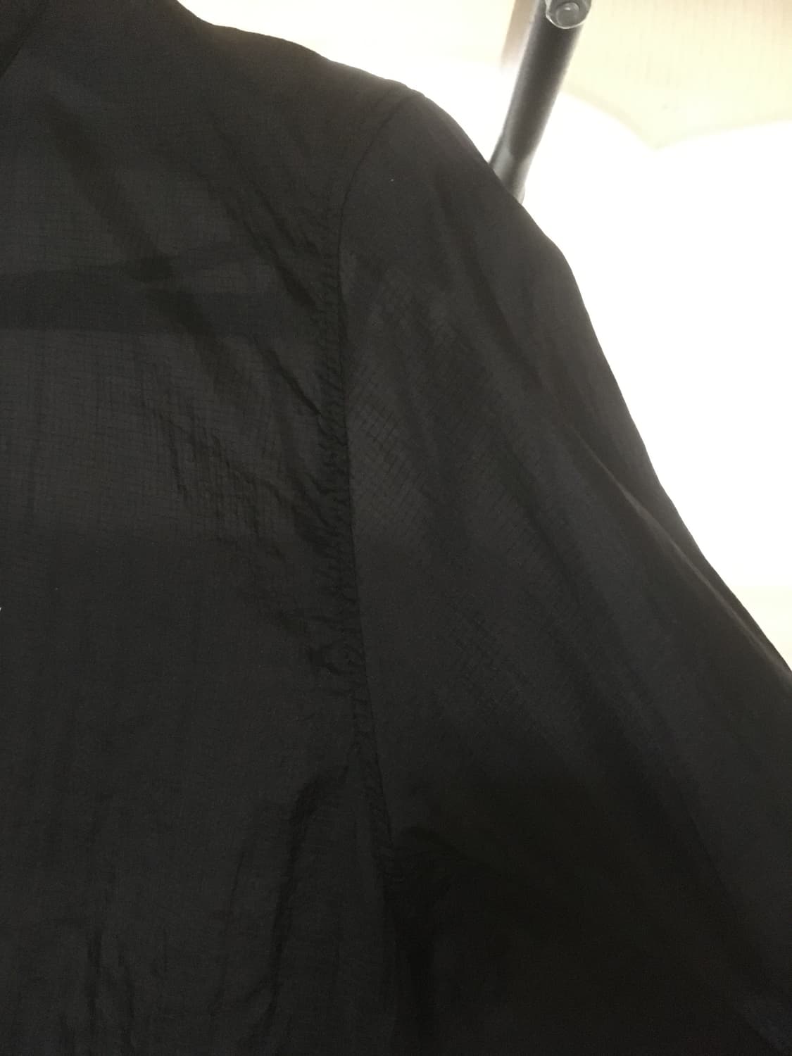 새티스파이 리피 바람막이 블랙 판매합니다 상품이미지7