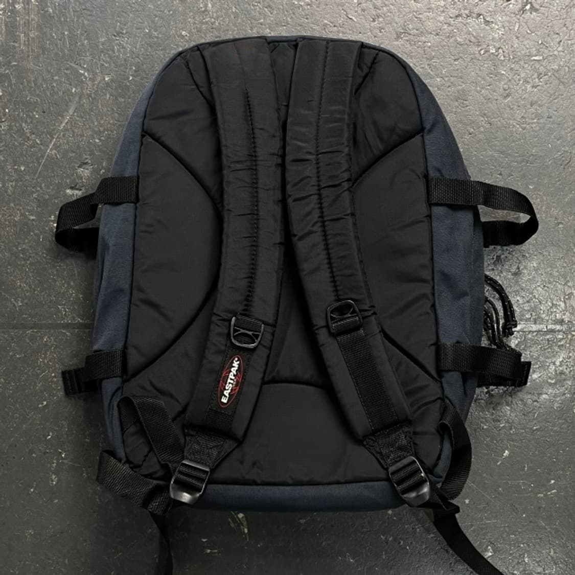 이스트팩 백팩 상품이미지3