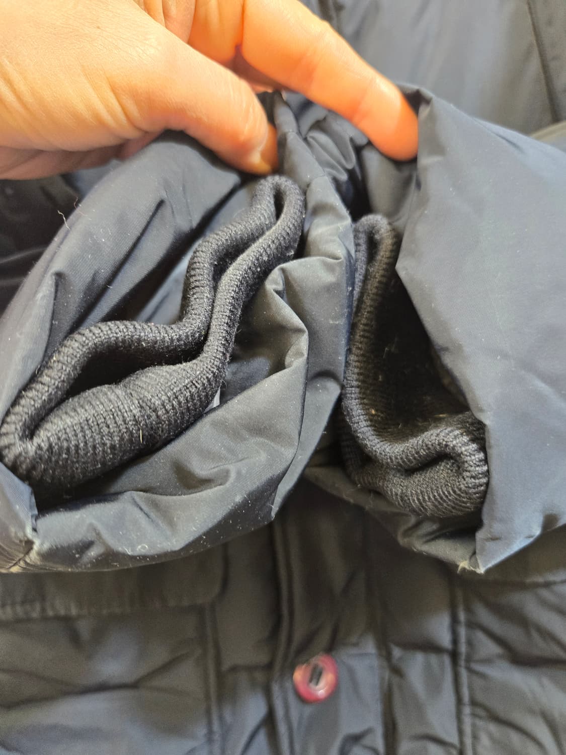 헤지스 네이비 후드 다운 점퍼 상품이미지5