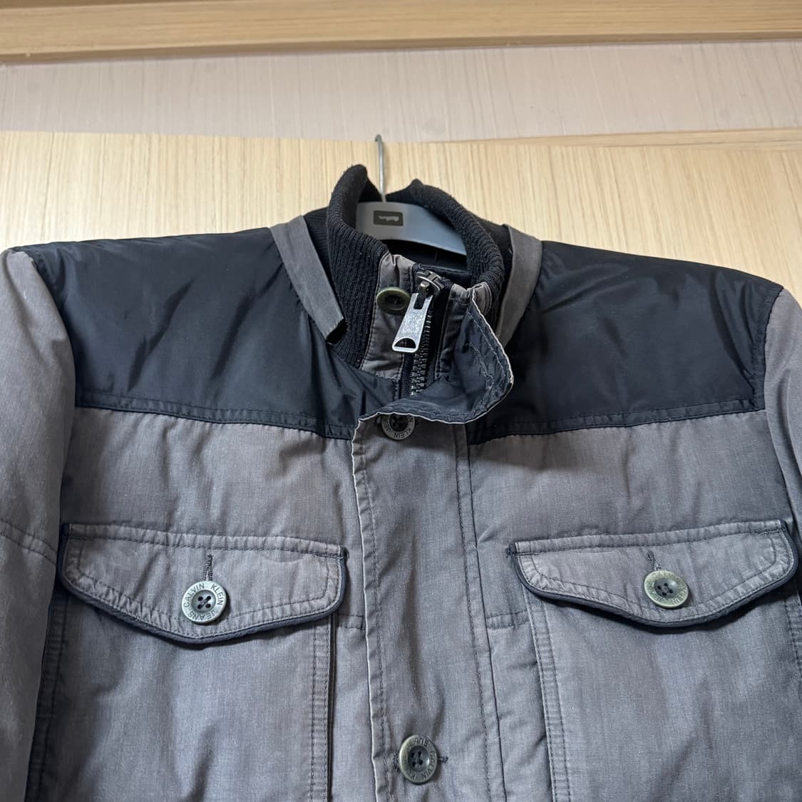 캘빈클라인 숏패딩 그레이 상품이미지2