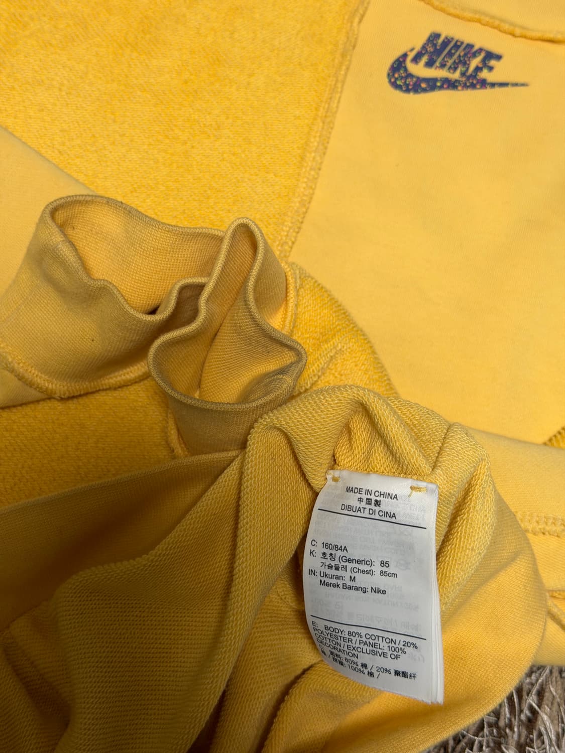 나이키 옐로우 맨투맨 티셔츠 상품이미지4