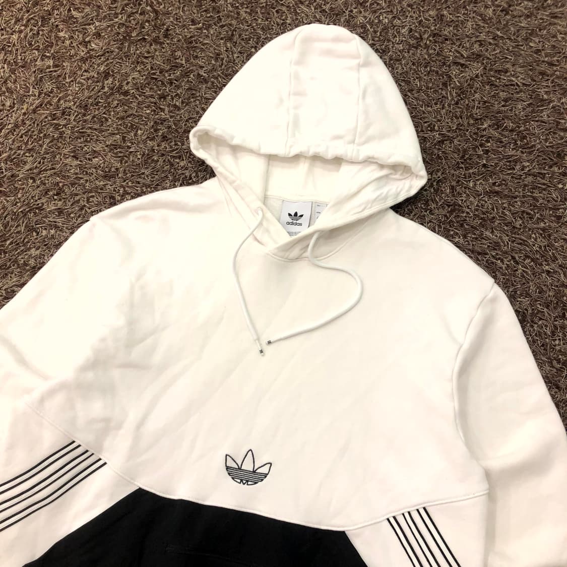 2XL 아디다스 신형 후드티 상품이미지2