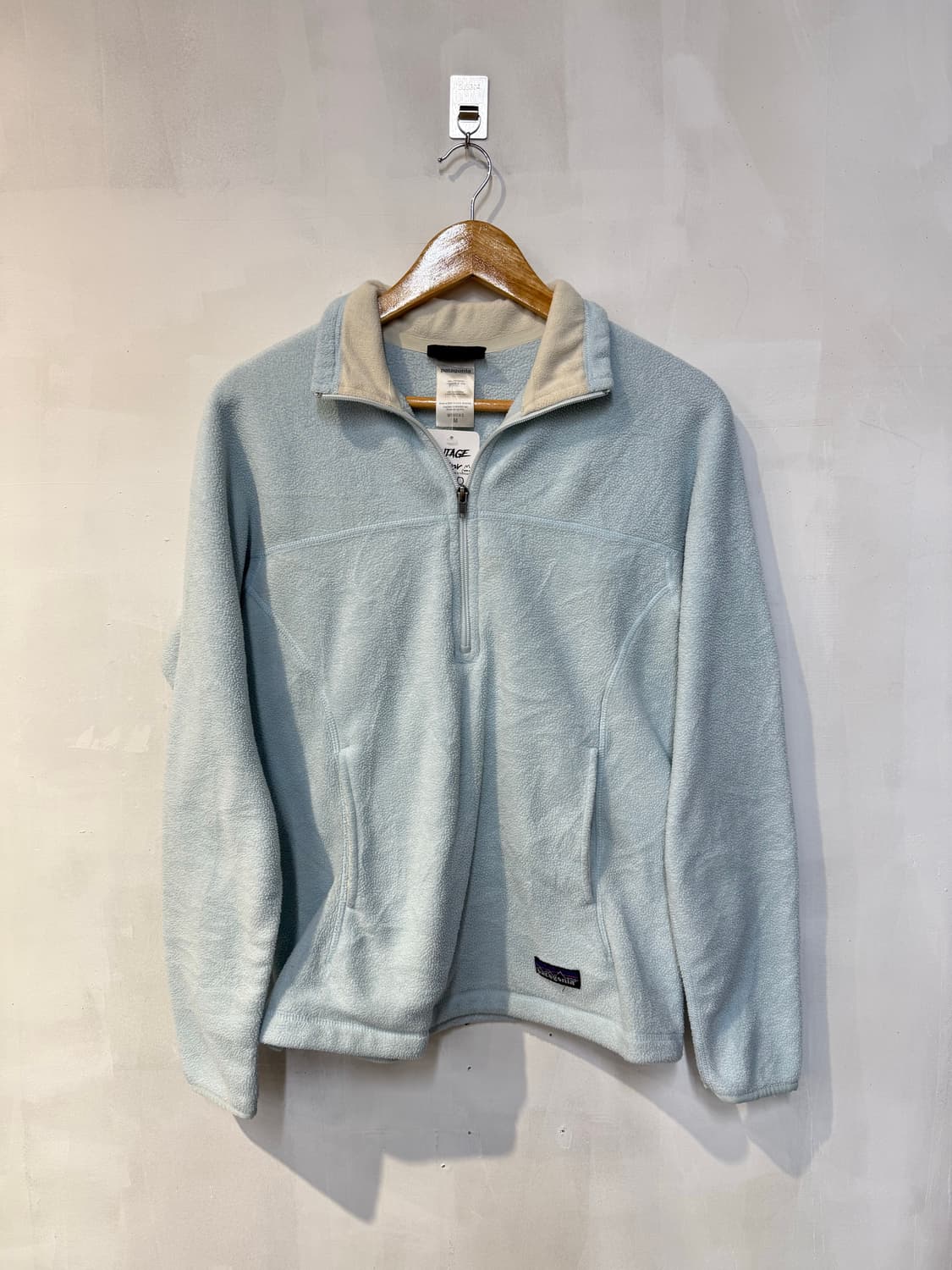 파타고니아 신칠라 스카이블루 하프집업 상품이미지1