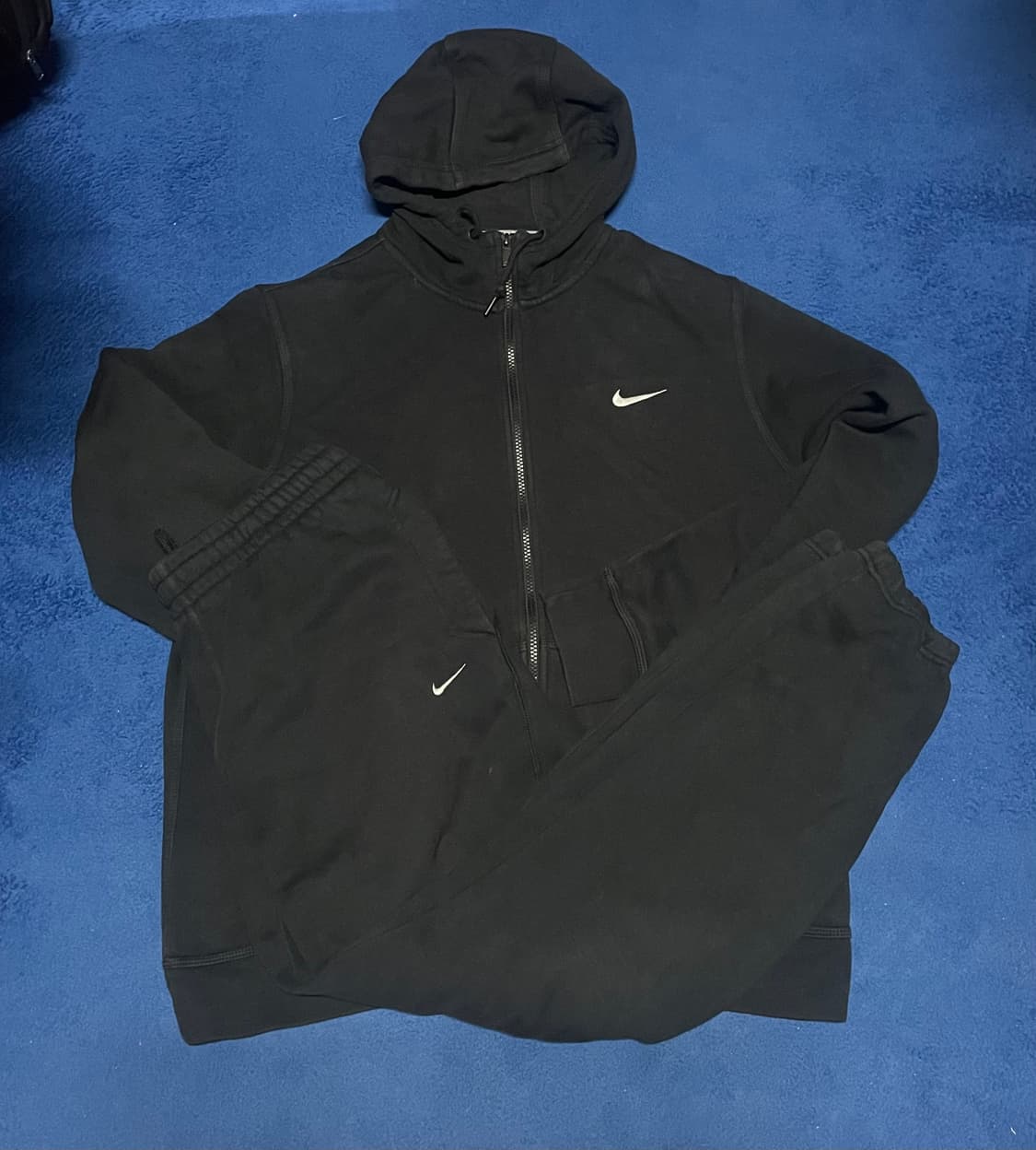 나이키솔로스우시 기모셋업 상품이미지1