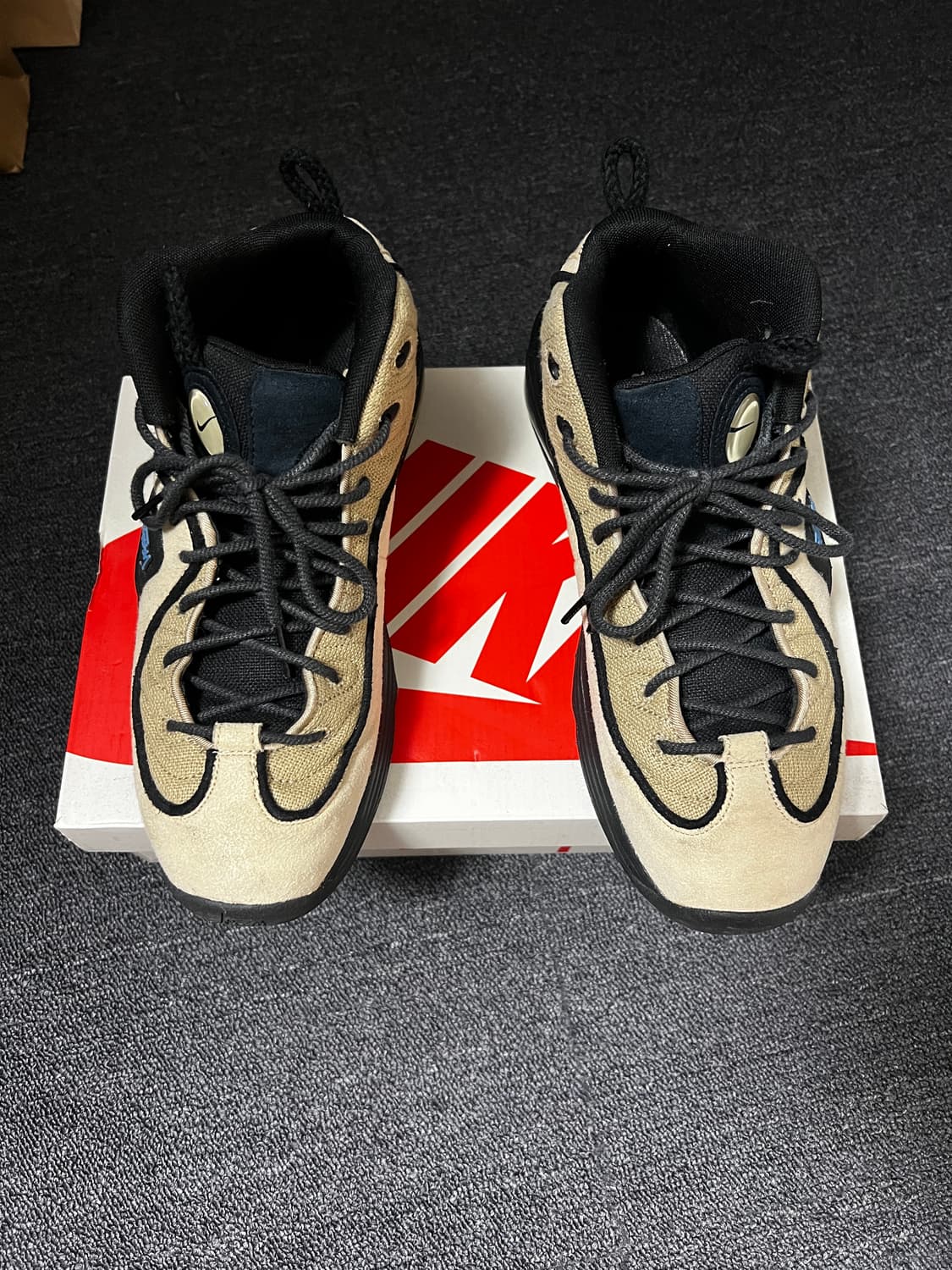 나이키 x 스투시 에어 페니 2 라탄 앤 라임스톤 상품이미지1