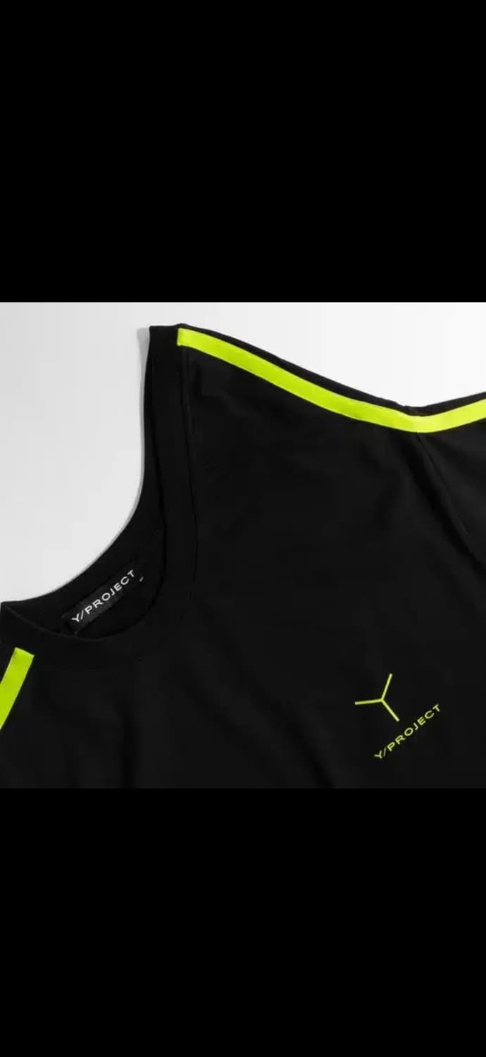  와이프로젝트  Y/PROJECT Y LOGO C클립 숄더 반팔티 상품이미지4