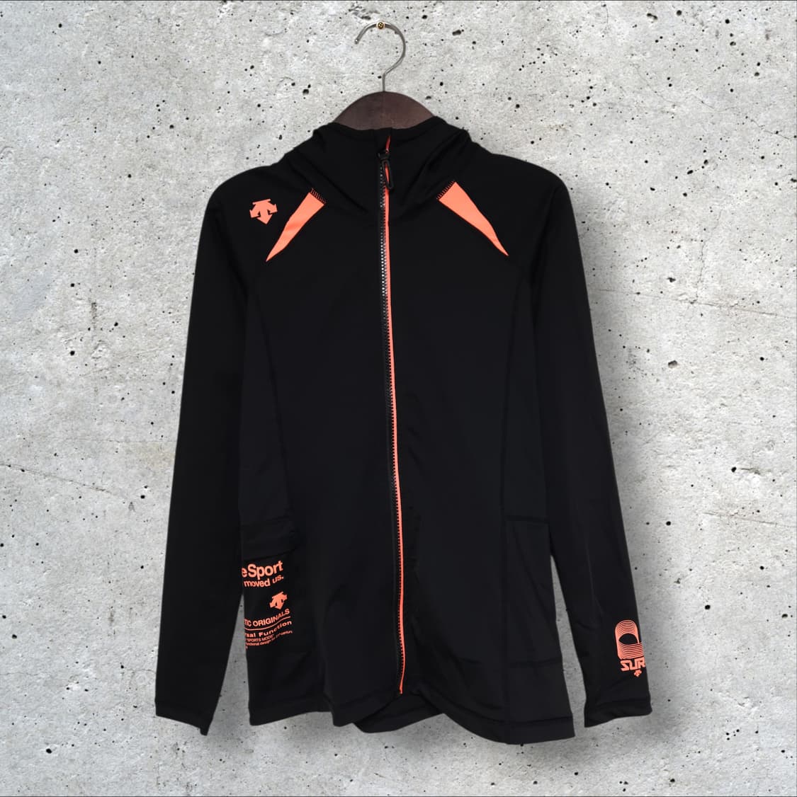 데상트 래쉬가드 (85/XS) 상품이미지1