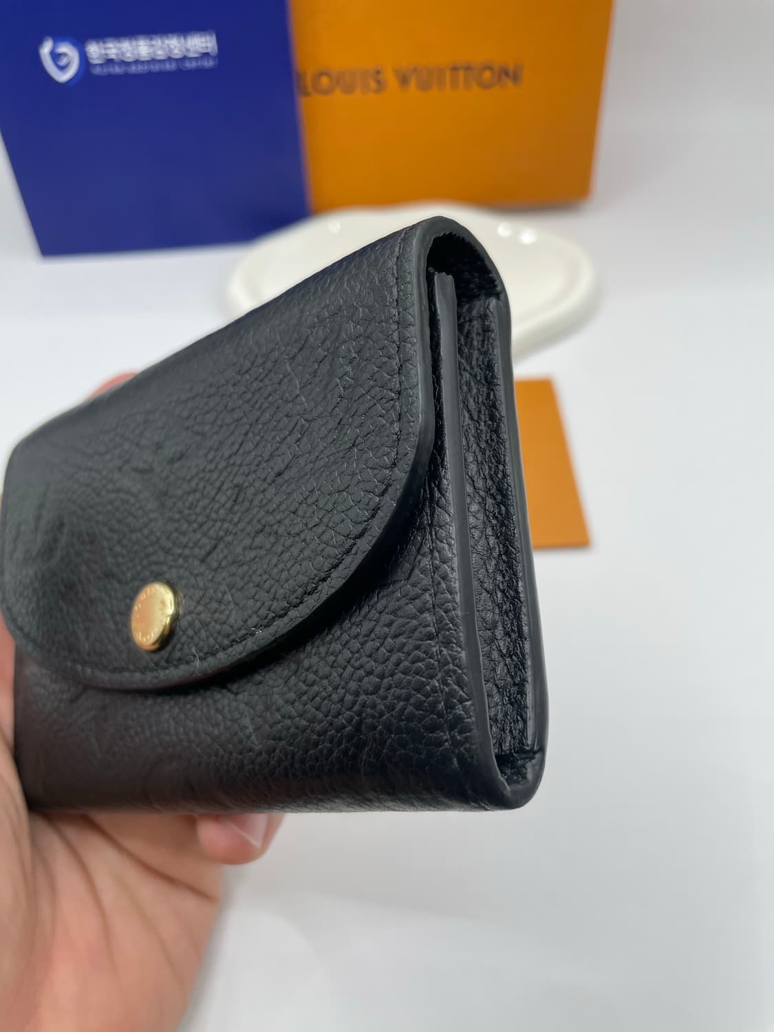 루이비통 비즈니스 카드 홀더 모노그램 엠보스 레더 블랙 상품이미지2