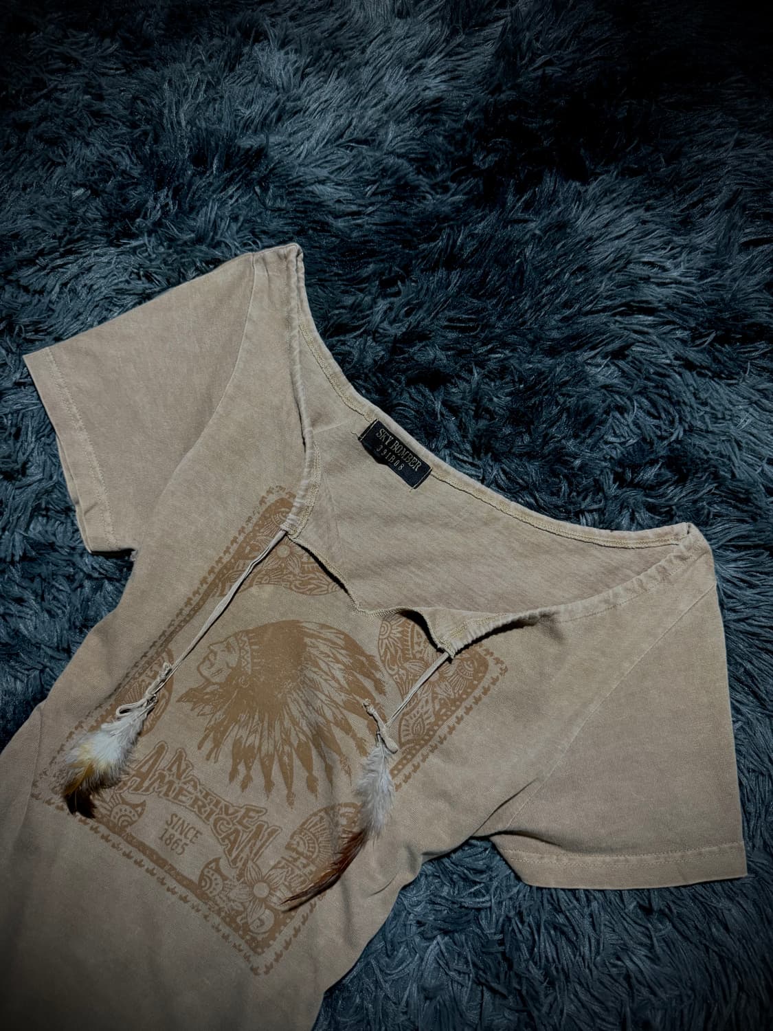 Sky Bomber 인디언 프린팅 깃털 베이지 반팔 티셔츠 상품이미지3