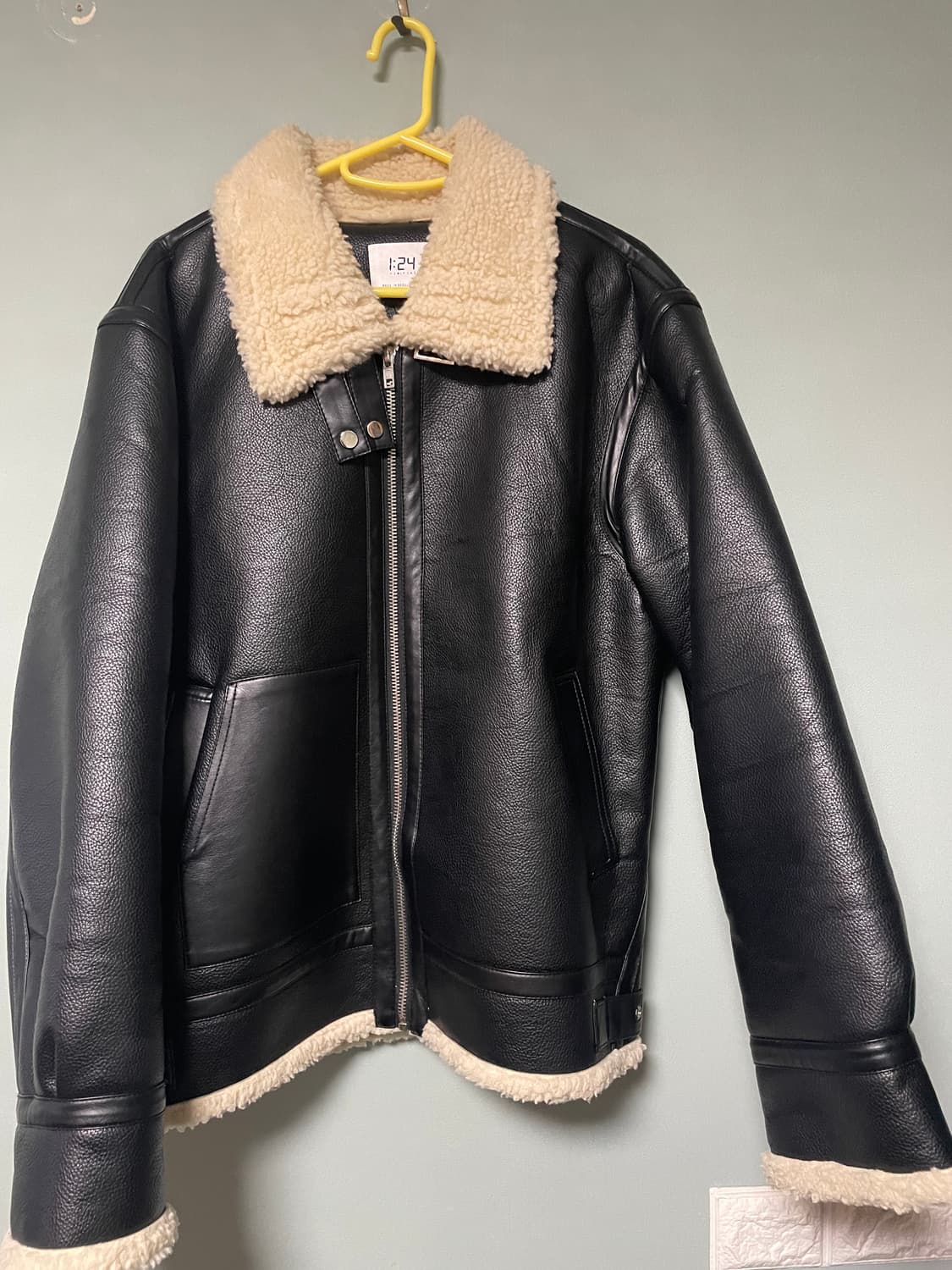 디서먼트 B-3 하이넥 레더 무스탕 상품이미지2