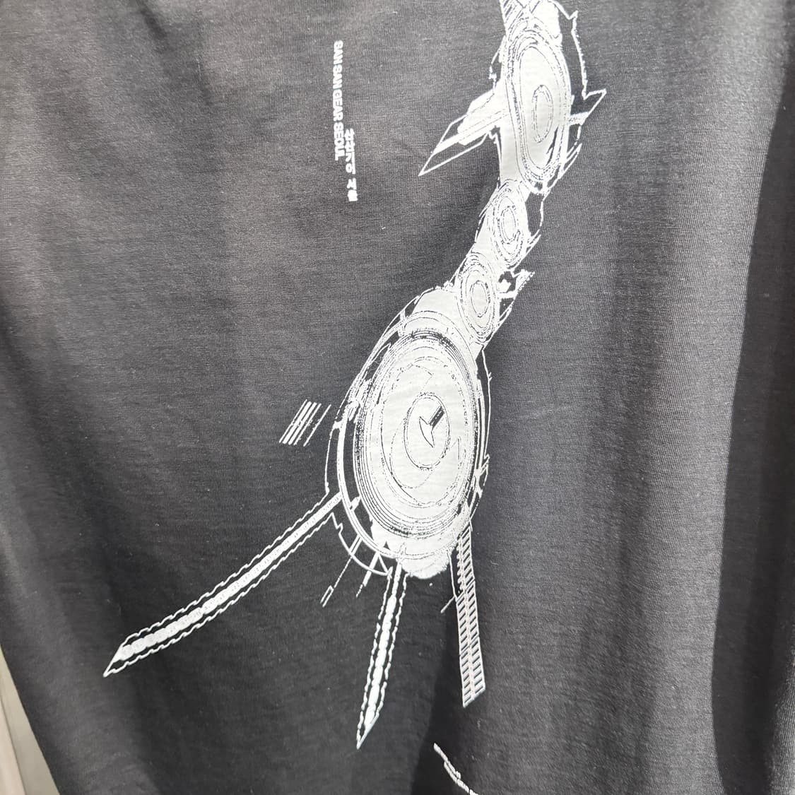 (1 2 3 4) 산산기어 서울 한정 반팔 블랙 새상품 상품이미지3