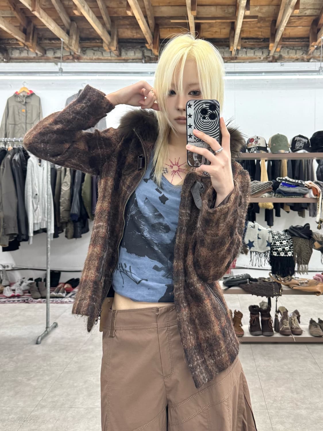 Brahmin 투웨이 퍼 후드 자켓 상품이미지2