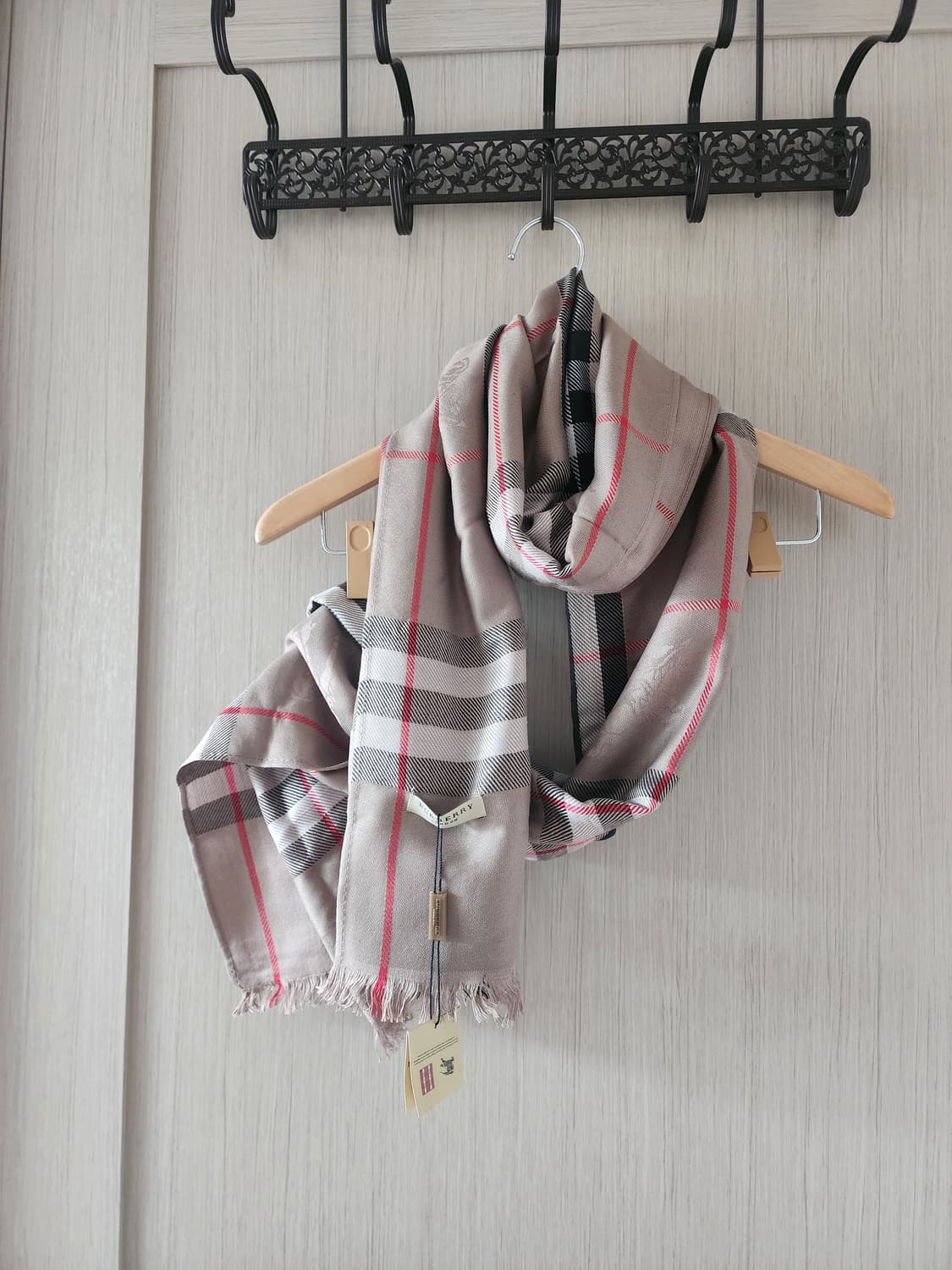 베이지 체크 머플러 상품이미지1