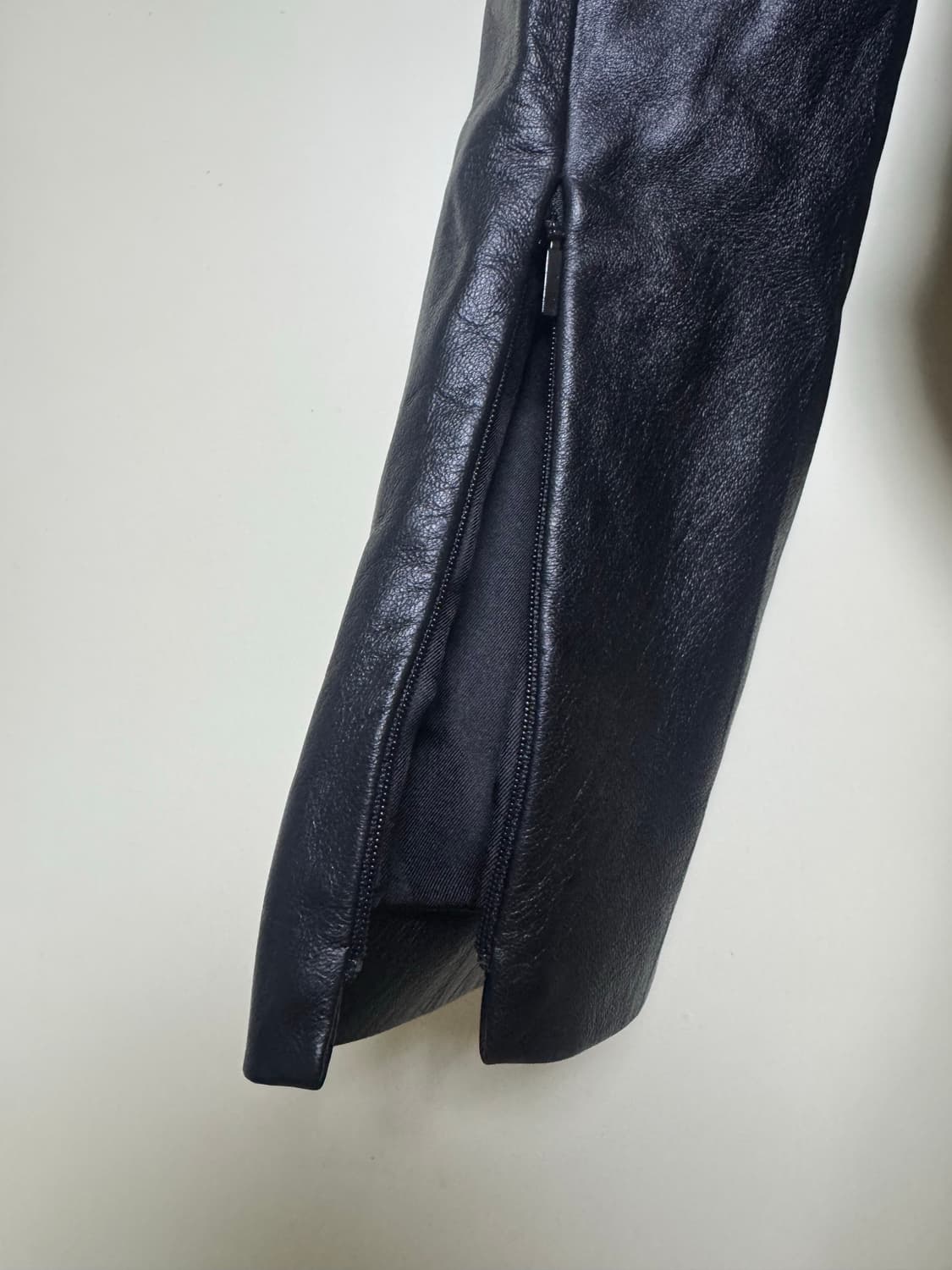 생로랑 레더팬츠 상품이미지3