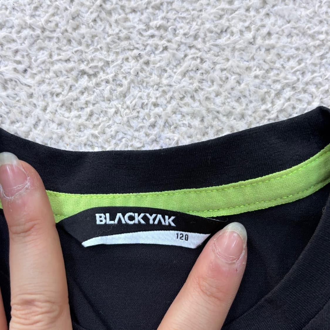 120 블랙야크 키즈 블랙 긴팔 티셔츠 0515E 상품이미지3