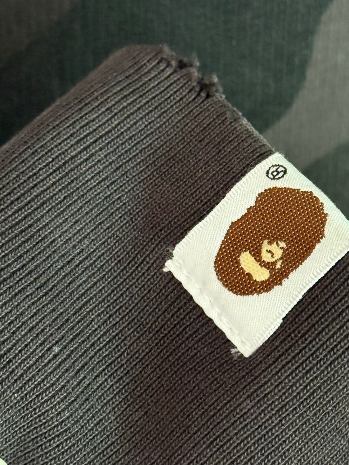 베이프 퍼스트 카모 헤비 워시 크롭 핏 집 후드 블랙 상품이미지9