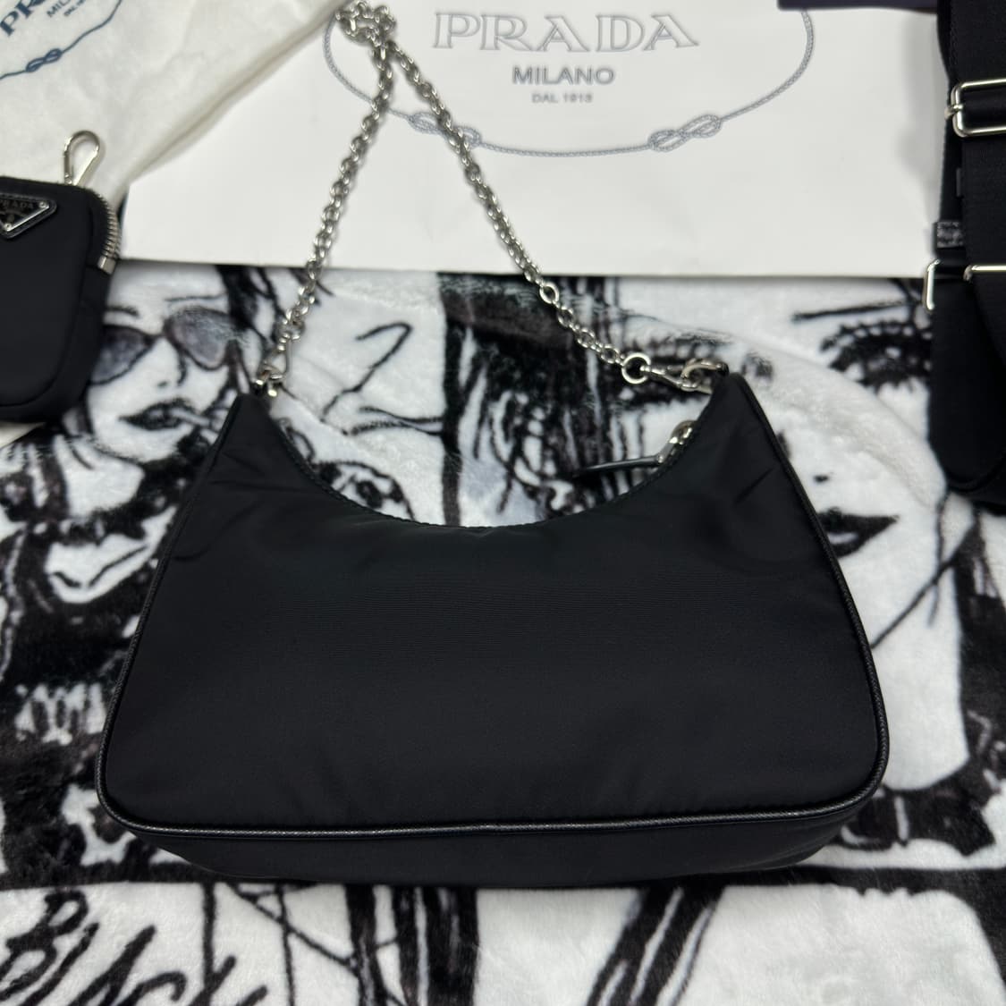 풀구성)프라다 리에디션 2005 리나일론 호보백 상품이미지6