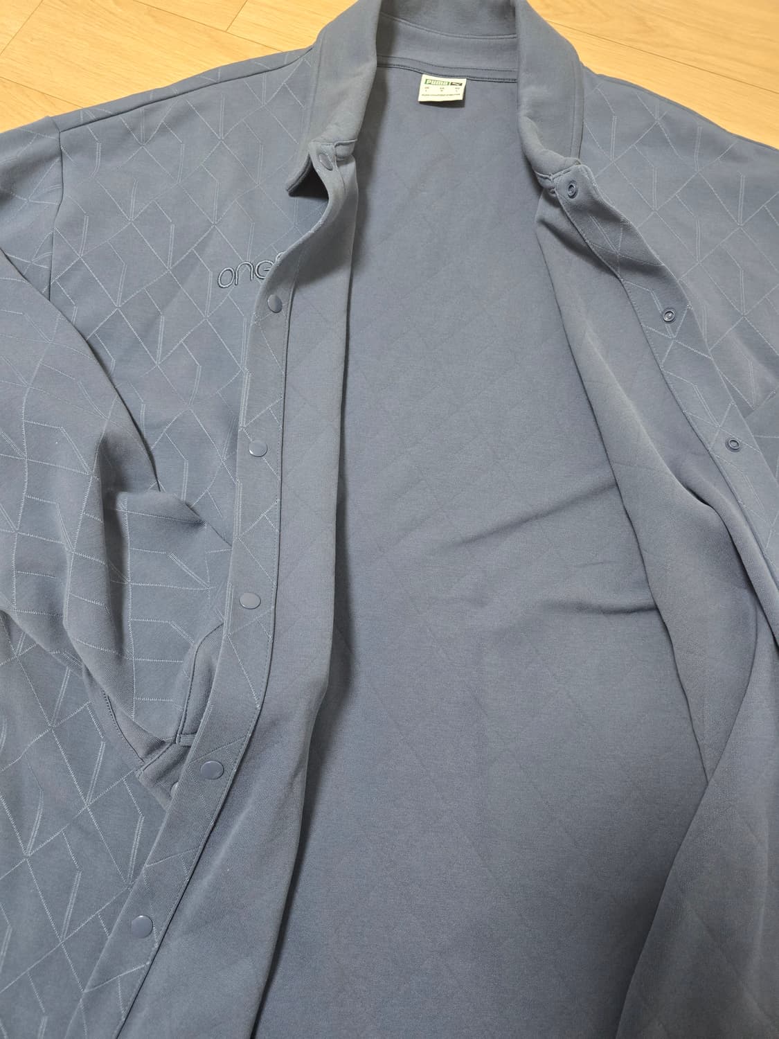 푸마 X ONE8 콜라보 가디건 상품이미지6