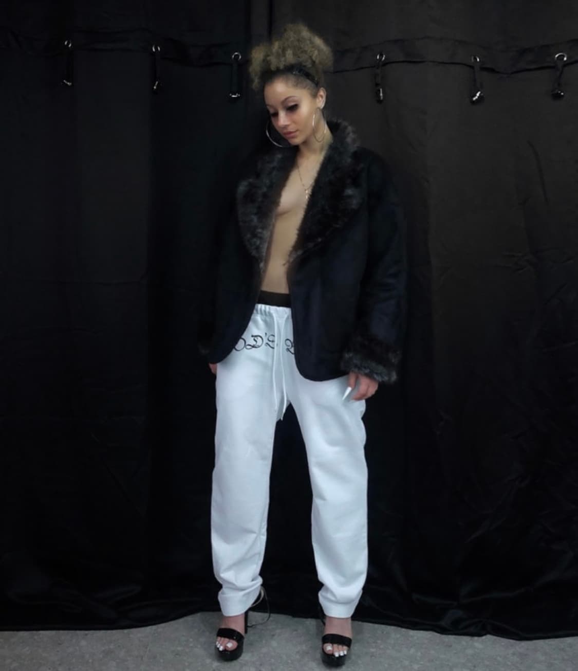 604service faux fur suede coat 상품이미지1