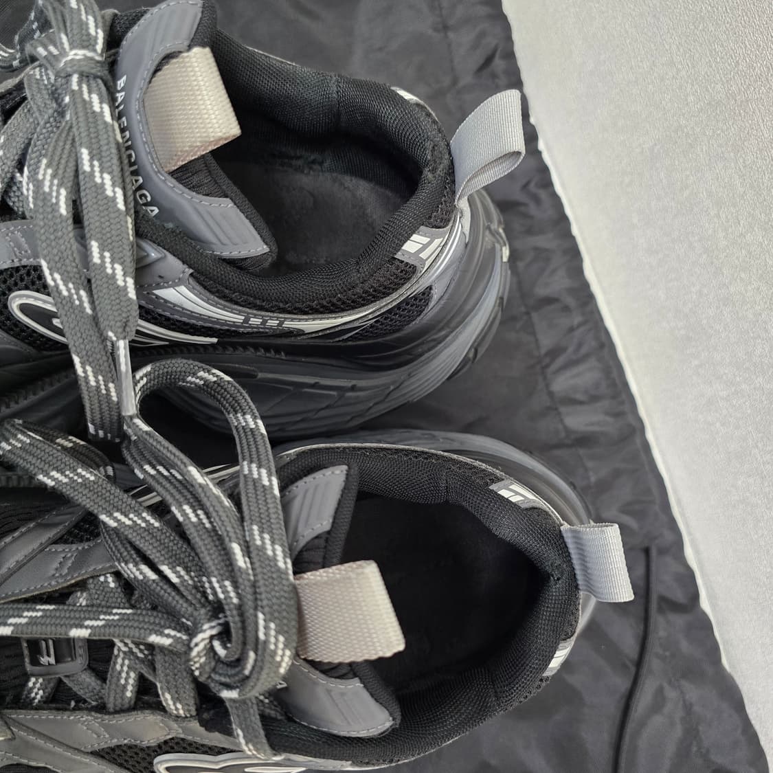 발렌시아가 6xl 스니커즈 44사이즈 판매 상품이미지5