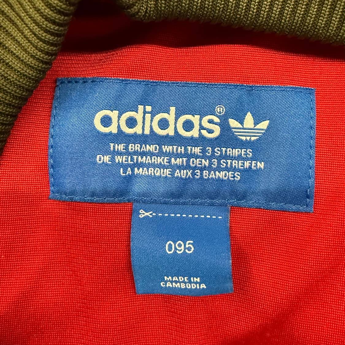 아디다스 카키 경량 숏패딩 95 상품이미지5