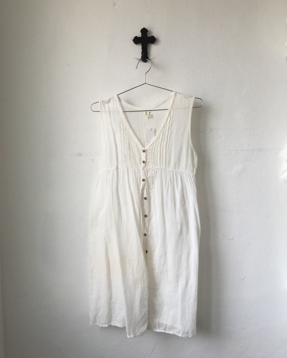 Button up white sleeveless 상품이미지2