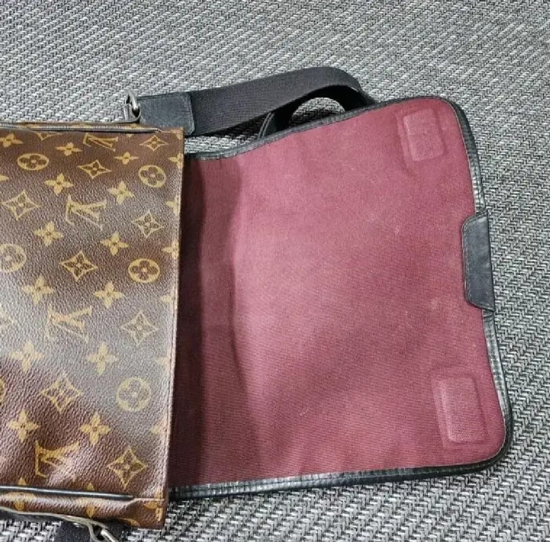 루이비통 모노그램 마카사 베이스 MM 크로스백  상품이미지8