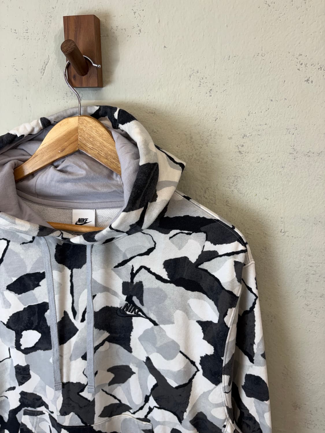 나이키 화이트 카모 패턴 후드티 상품이미지5