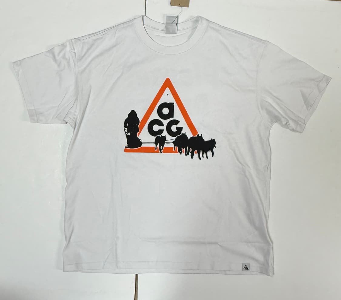 나이키 ACG 반팔티셔츠 상품이미지1