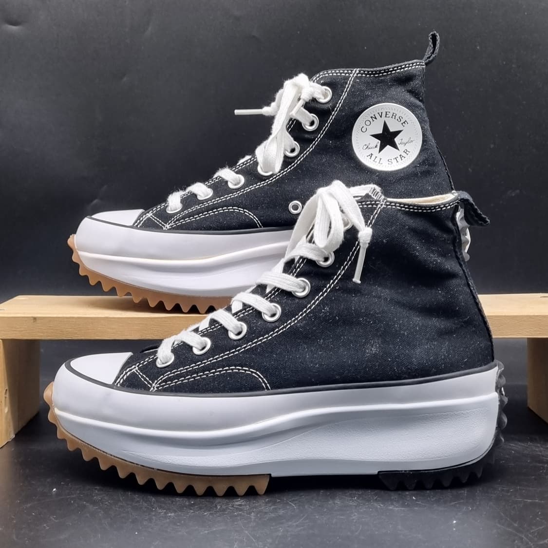 컨버스 런스타하이크 블랙 여성하이탑240 상품이미지1