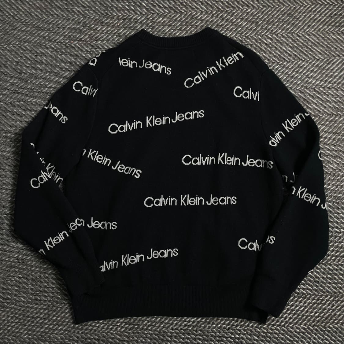 캘빈클라인 로고 플레이 라운드 울 니트 블랙y 4754 상품이미지6