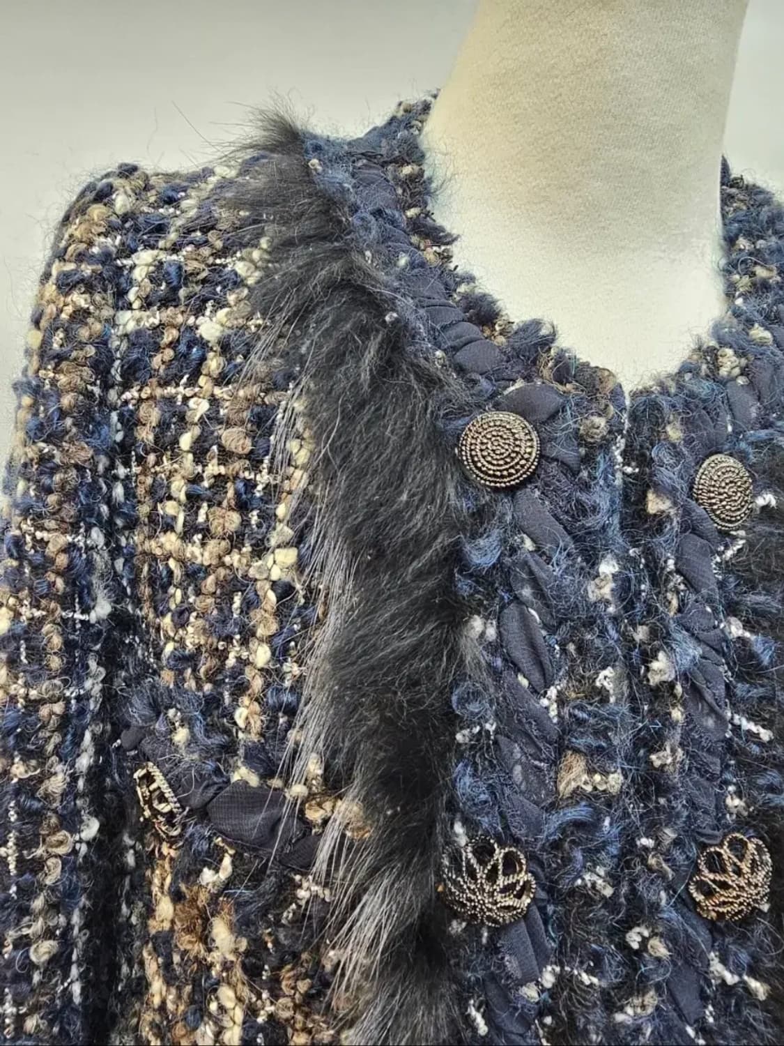 한섬 오즈세컨  너쿠리퍼 트리밍 트위드쟈켓 55 상품이미지3