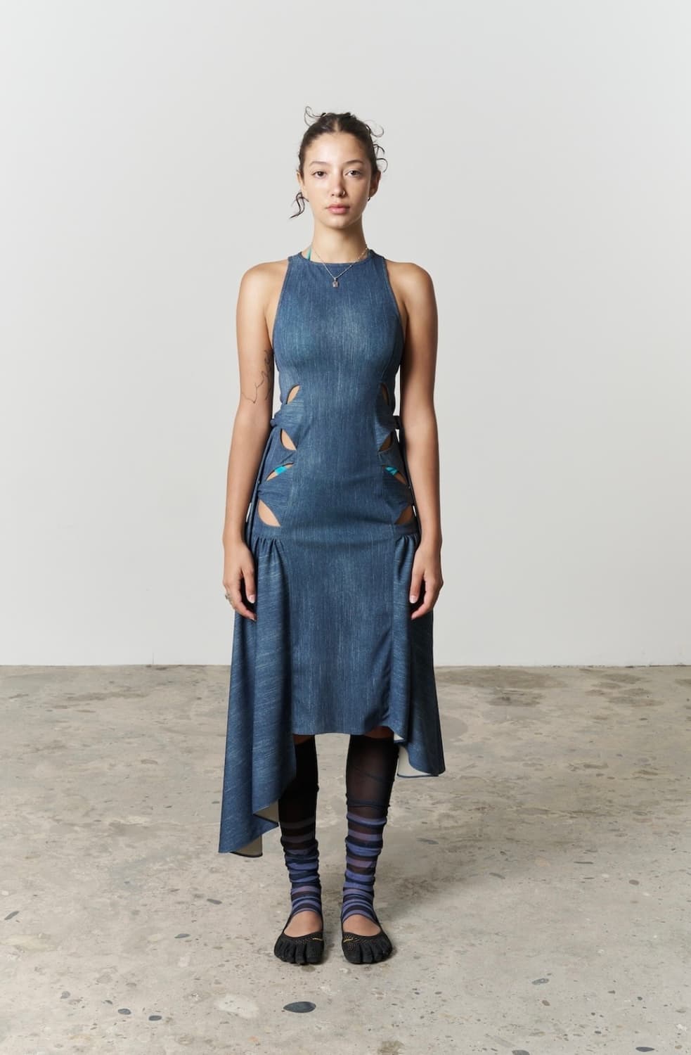 오들리워크샵 arum cutout dress 상품이미지1