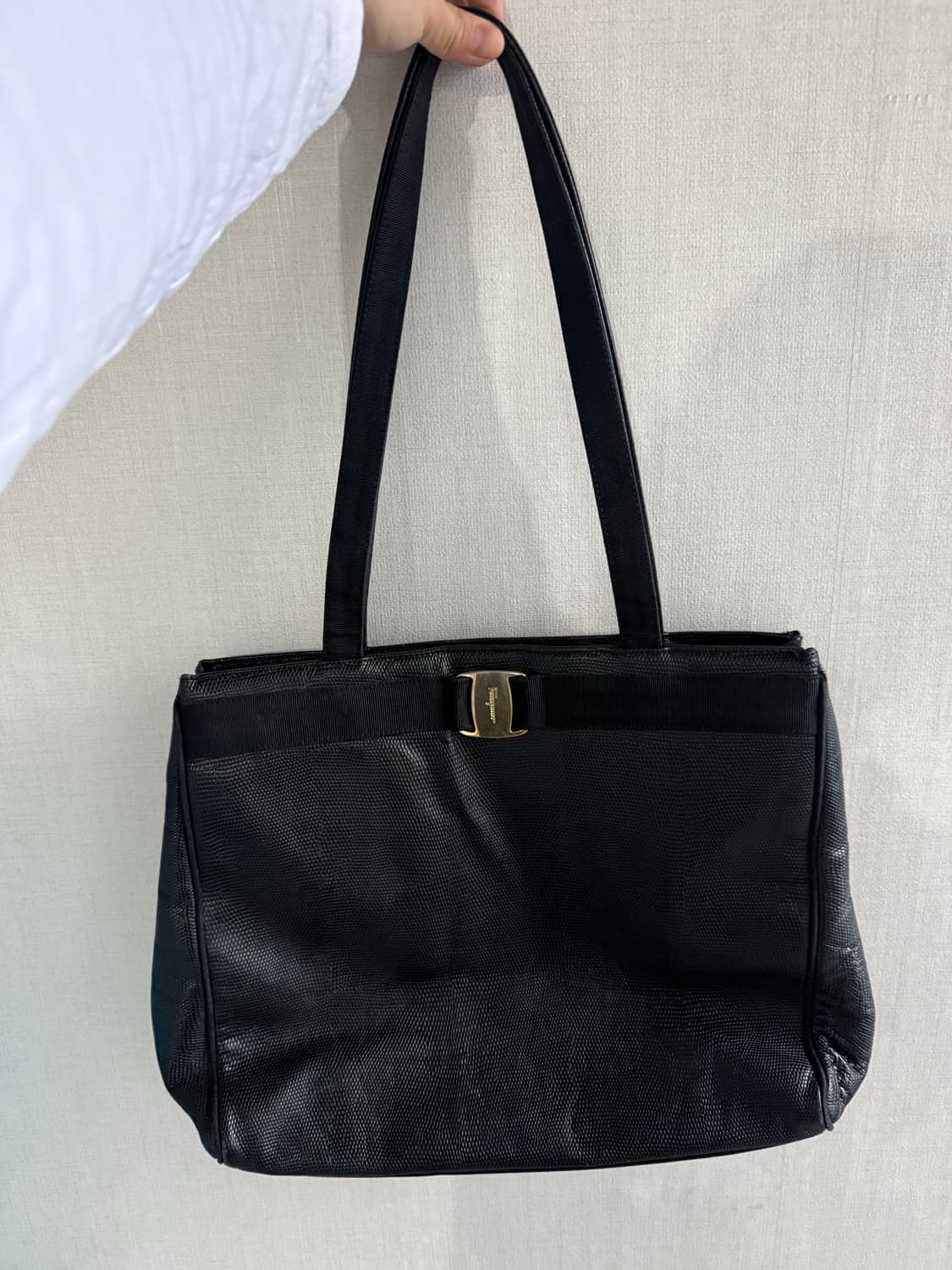 페레가모 빅 숄더백 상품이미지6