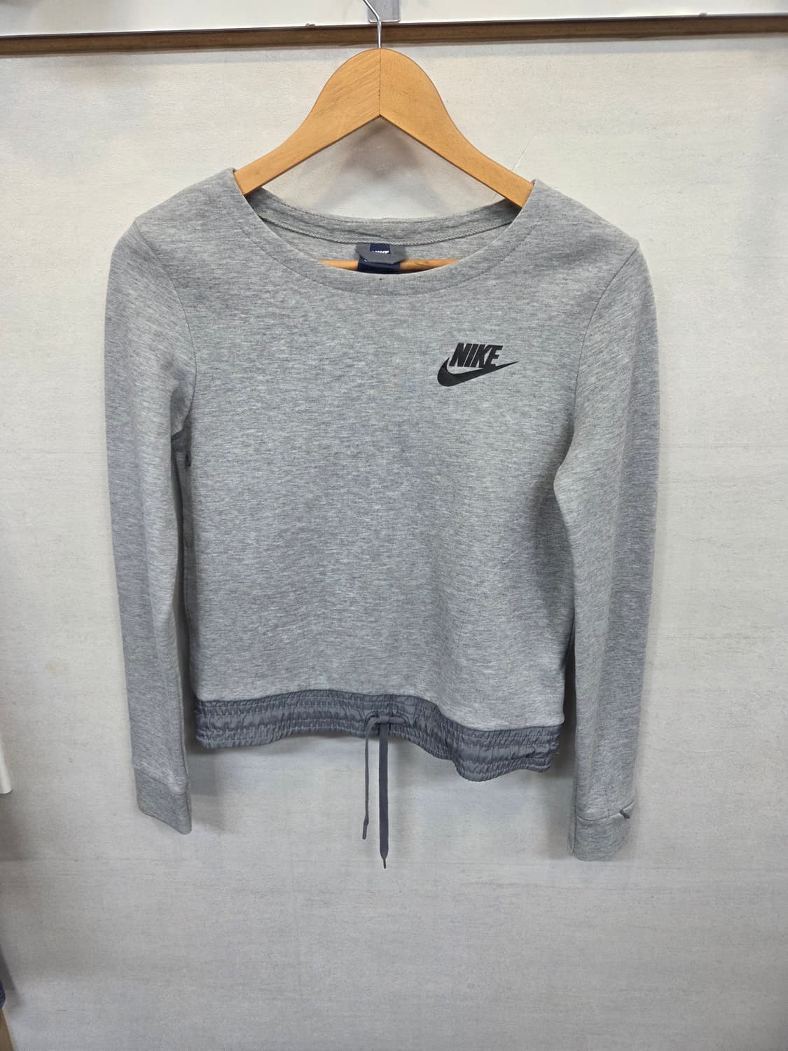 나이키 올드스쿨 여성 테크플리스 스트링 맨투맨 s 상품이미지1