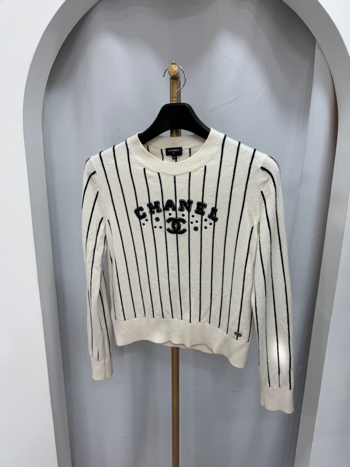 샤넬 스트라이프 풀오버 니트 38사이즈  상품이미지1