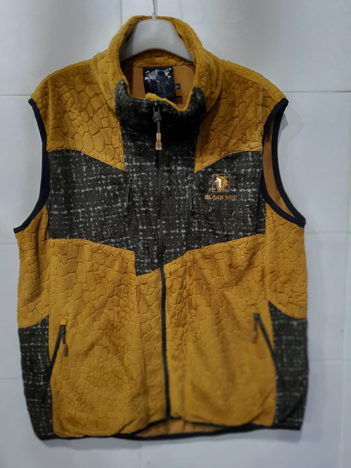 블랙야크 남성 풀집업 조끼 상품이미지1