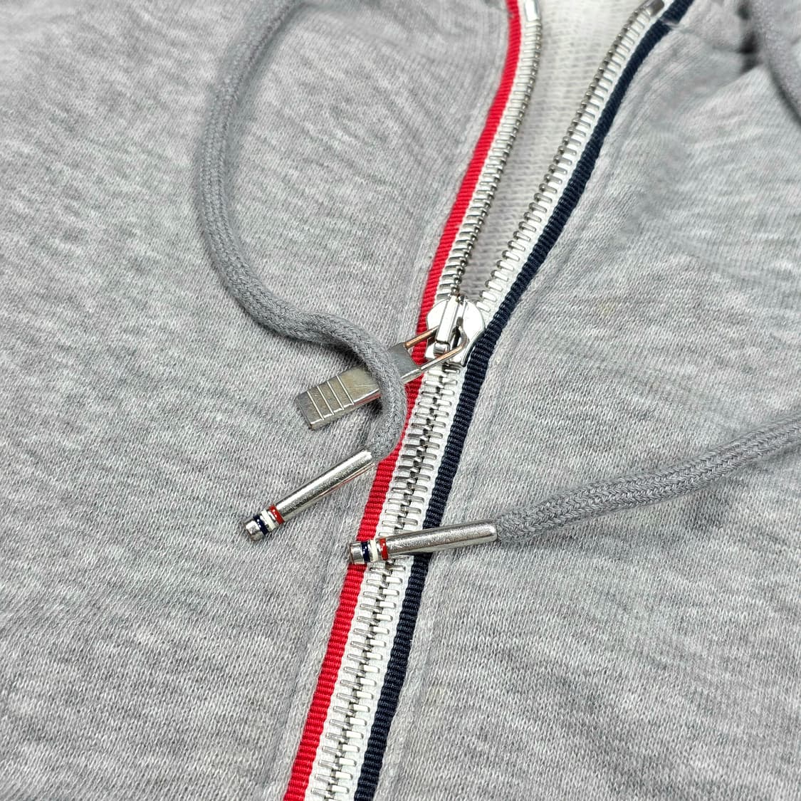 톰브라운 4바 후드집업 그레이 상품이미지4