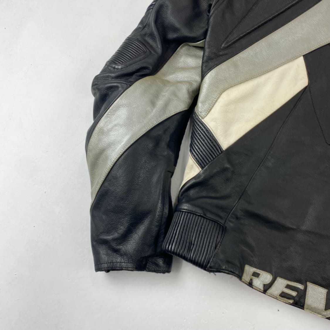 Revit 레빗 소가죽 프로덱터 모터사이클 자켓 (98) 상품이미지6