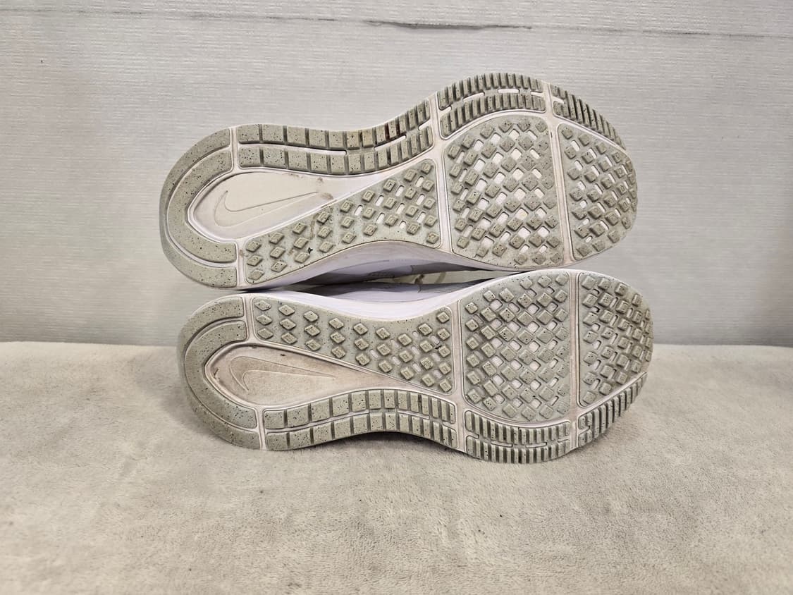 나이키 남성 스트럭처 런닝화 운동화 275mm 상품이미지10