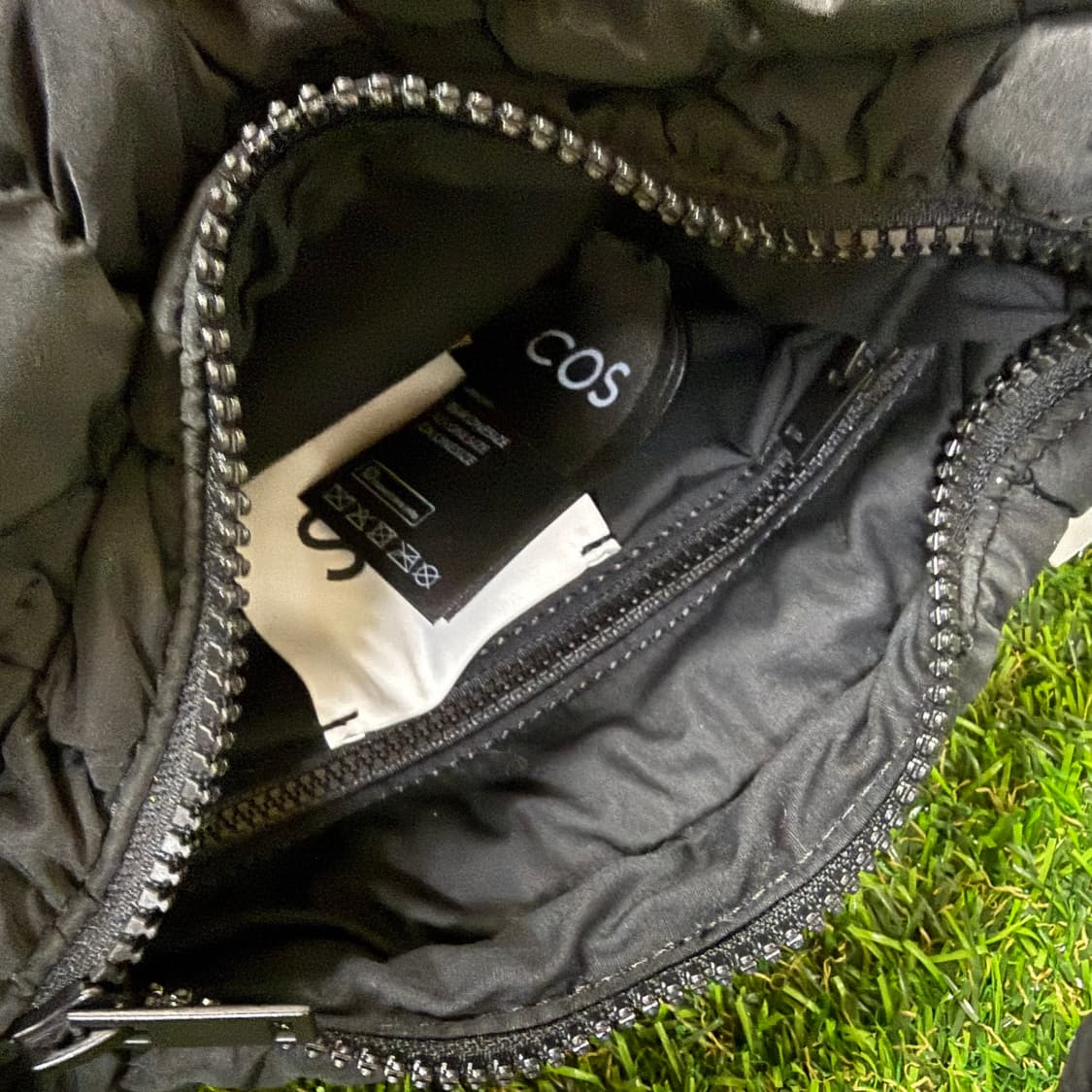 [코스] 퀼티드 미니백 (구름백) 상품이미지2