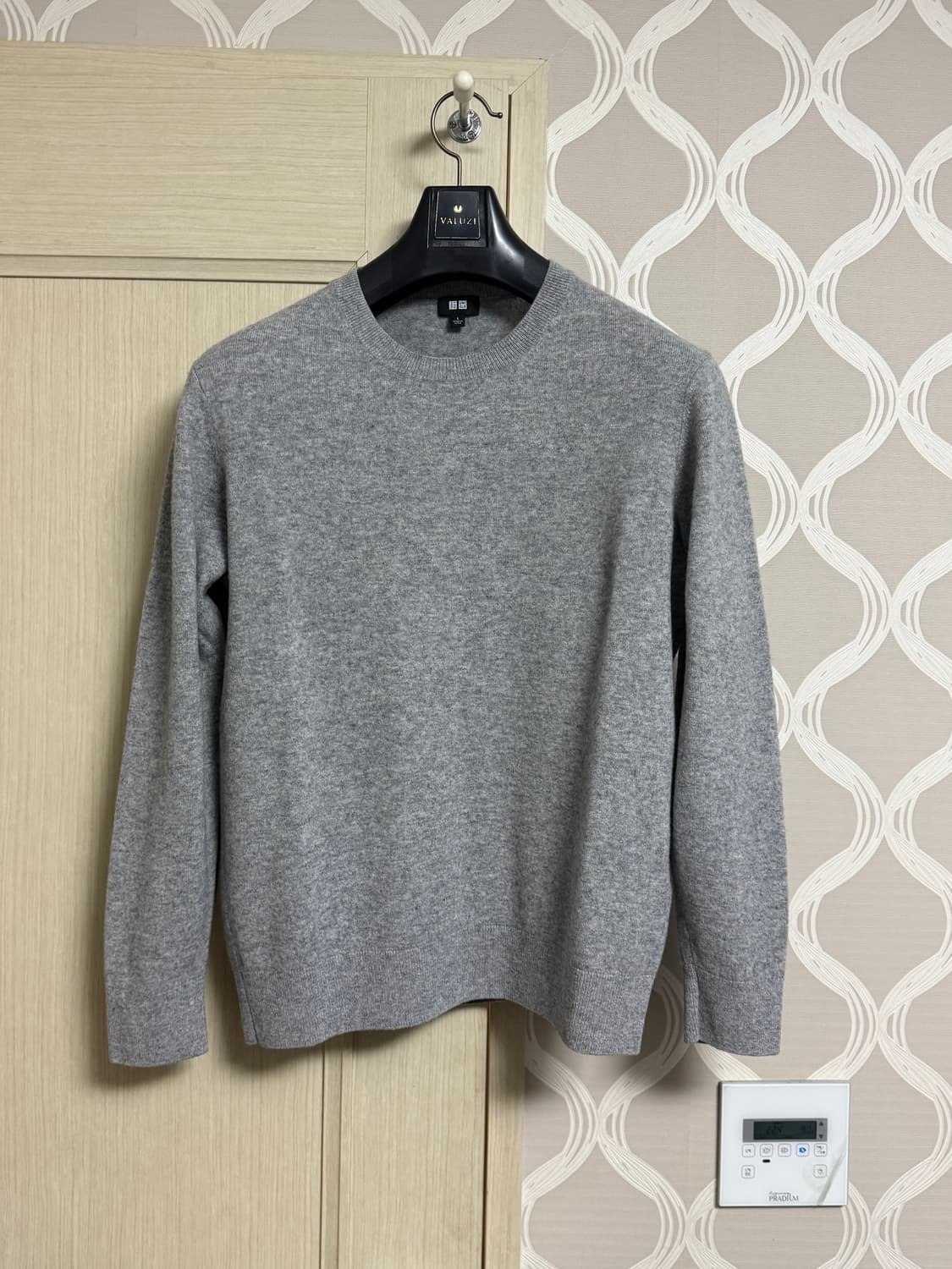 유니클로 캐시미어 니트 그레이 L 상품이미지1