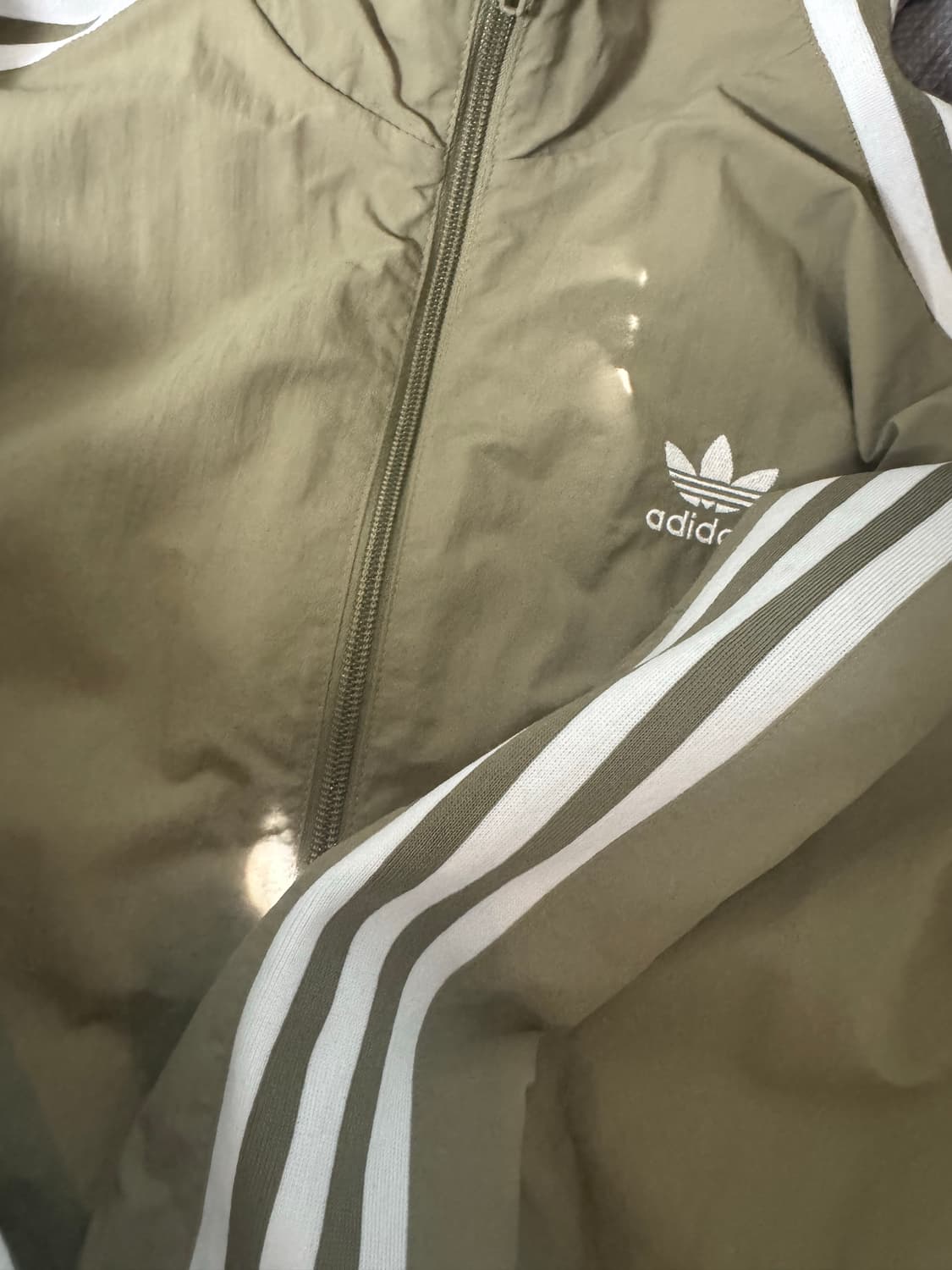 아디다스 카키 져지 락업 트랙탑 상품이미지3