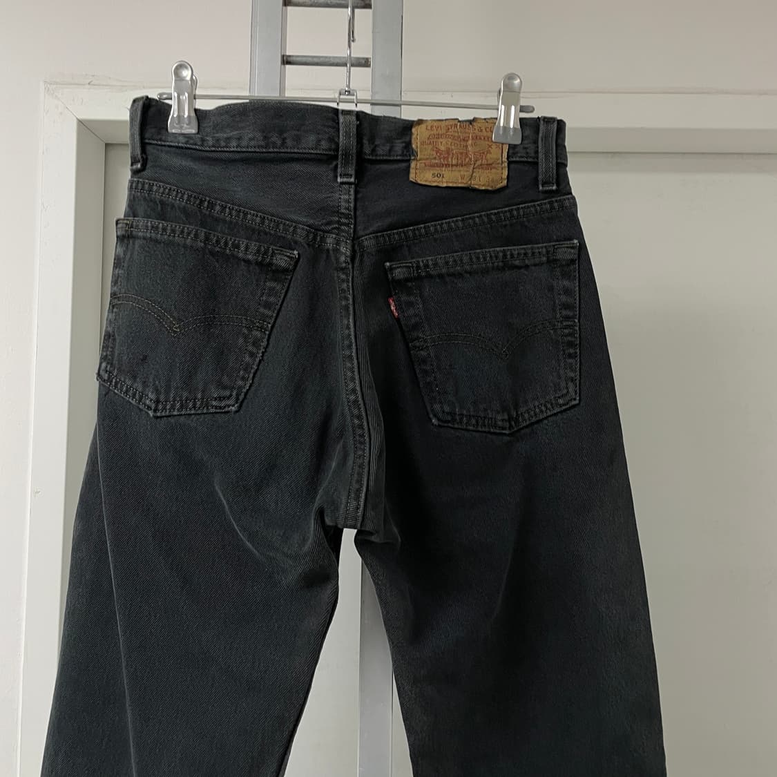 리바이스 501 블랙 데님 팬츠 W28 L34 상품이미지2