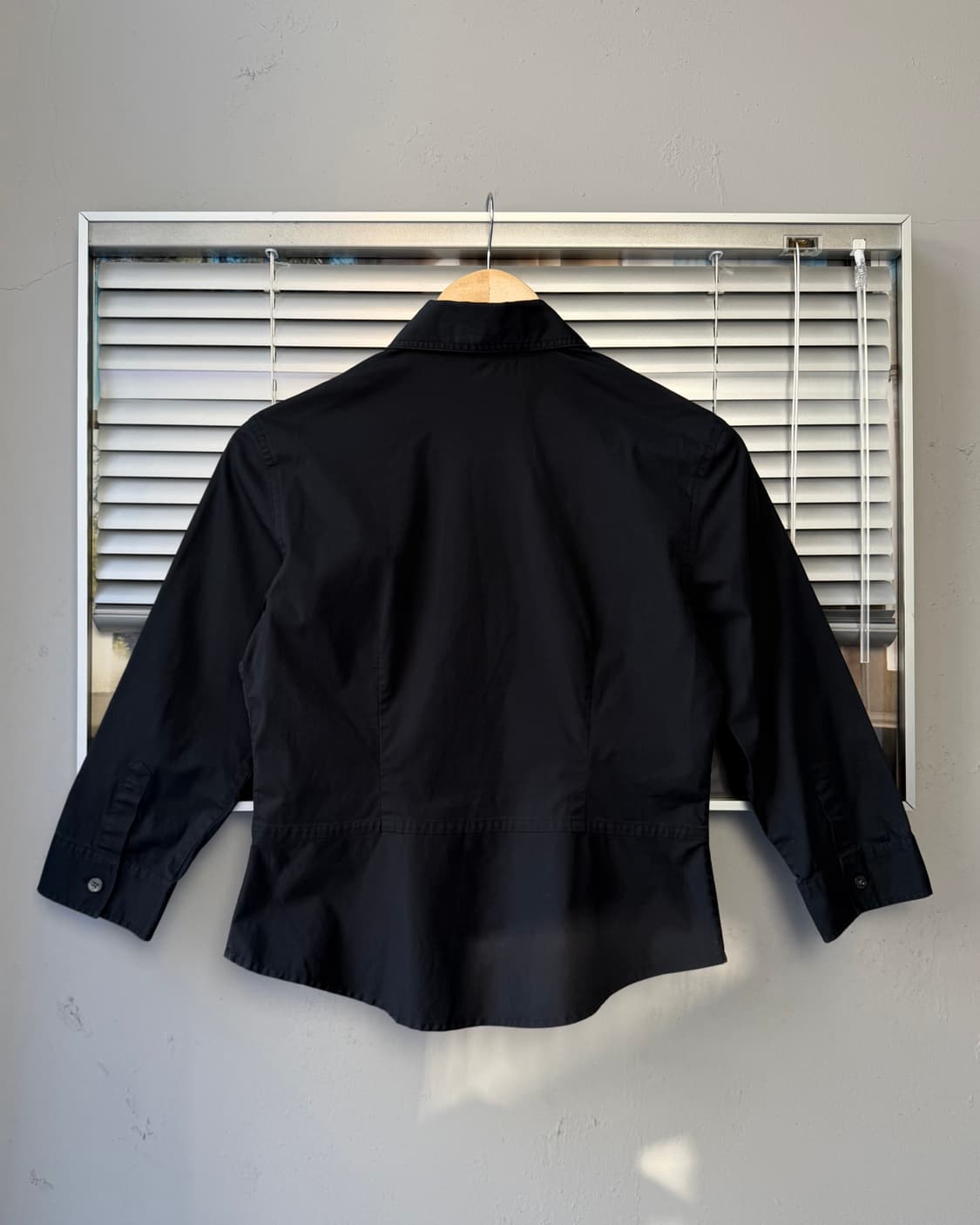 BURBERRY women's black crop shirt 상품이미지8