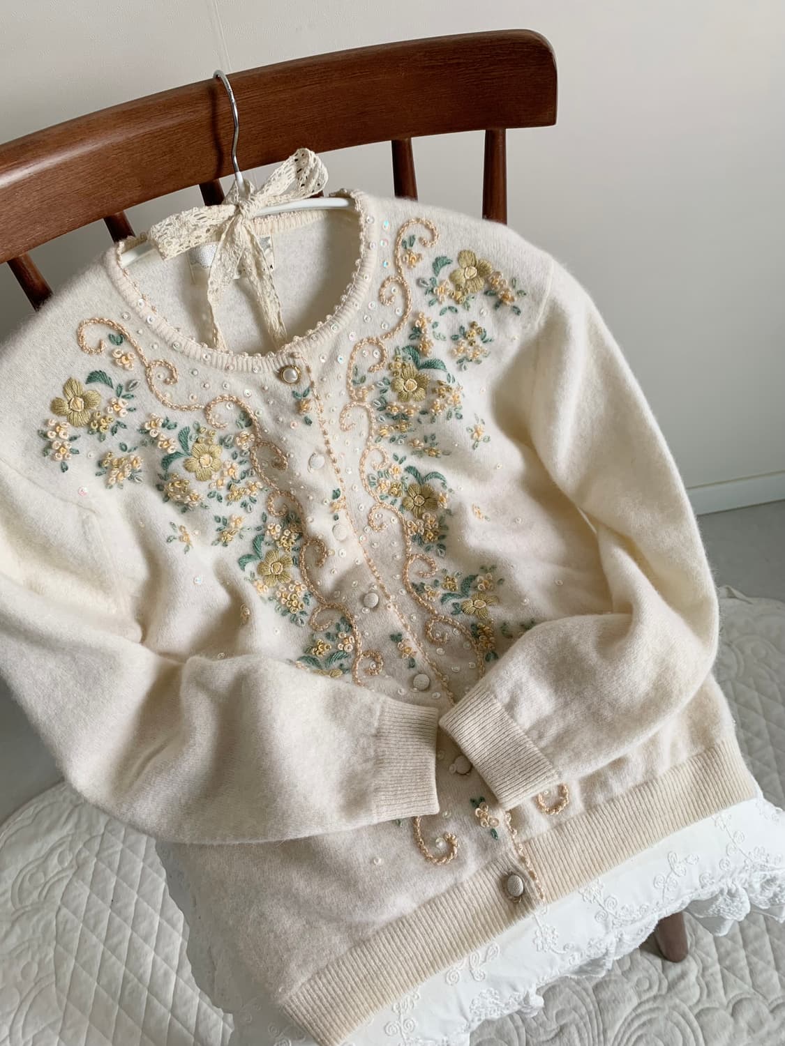 울 핸드 자수 아이보리 가디건 상품이미지3
